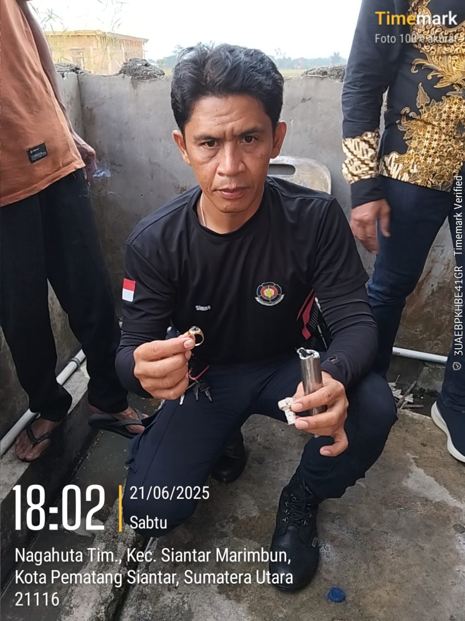 Evakuasi cincin emas miliki warga masuk ke dalam Westafel Cuci Tangan di Gereja HKBP Sintanauli