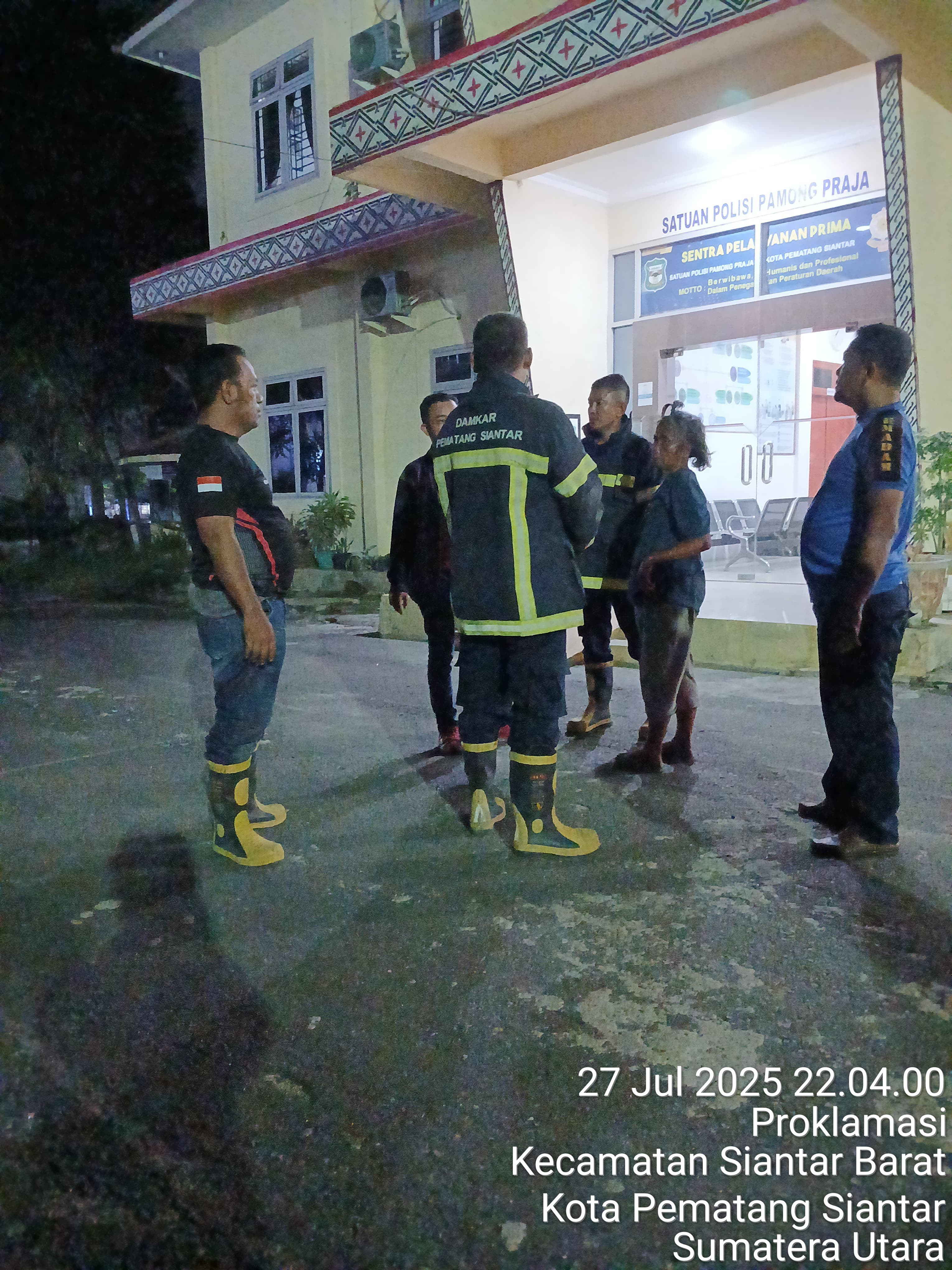 menerima informasi dari warga Jalan Bahkora adanya seorang diduga ODGJ yang meresahkan warga