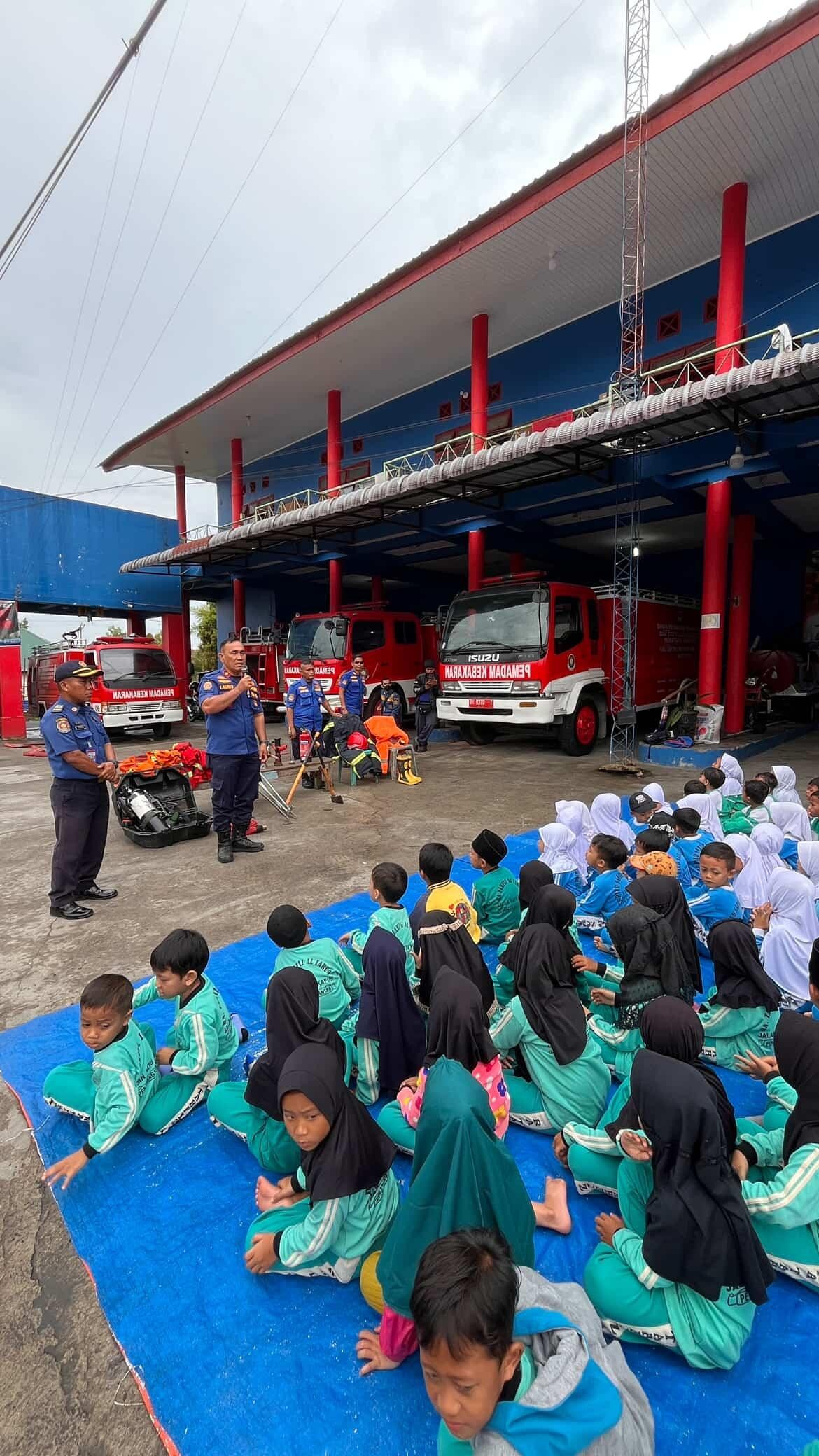 Edukasi dan Pengenalan Profesi Pemadam Kebakaran  Kepada TK An-Nugrah Kota Pematangsiantar.