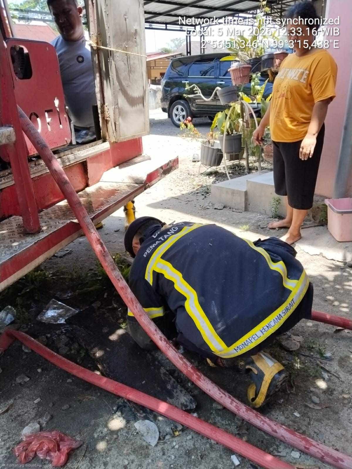 penyemprotan parit sumbat di  Jl. Rantau Parapat