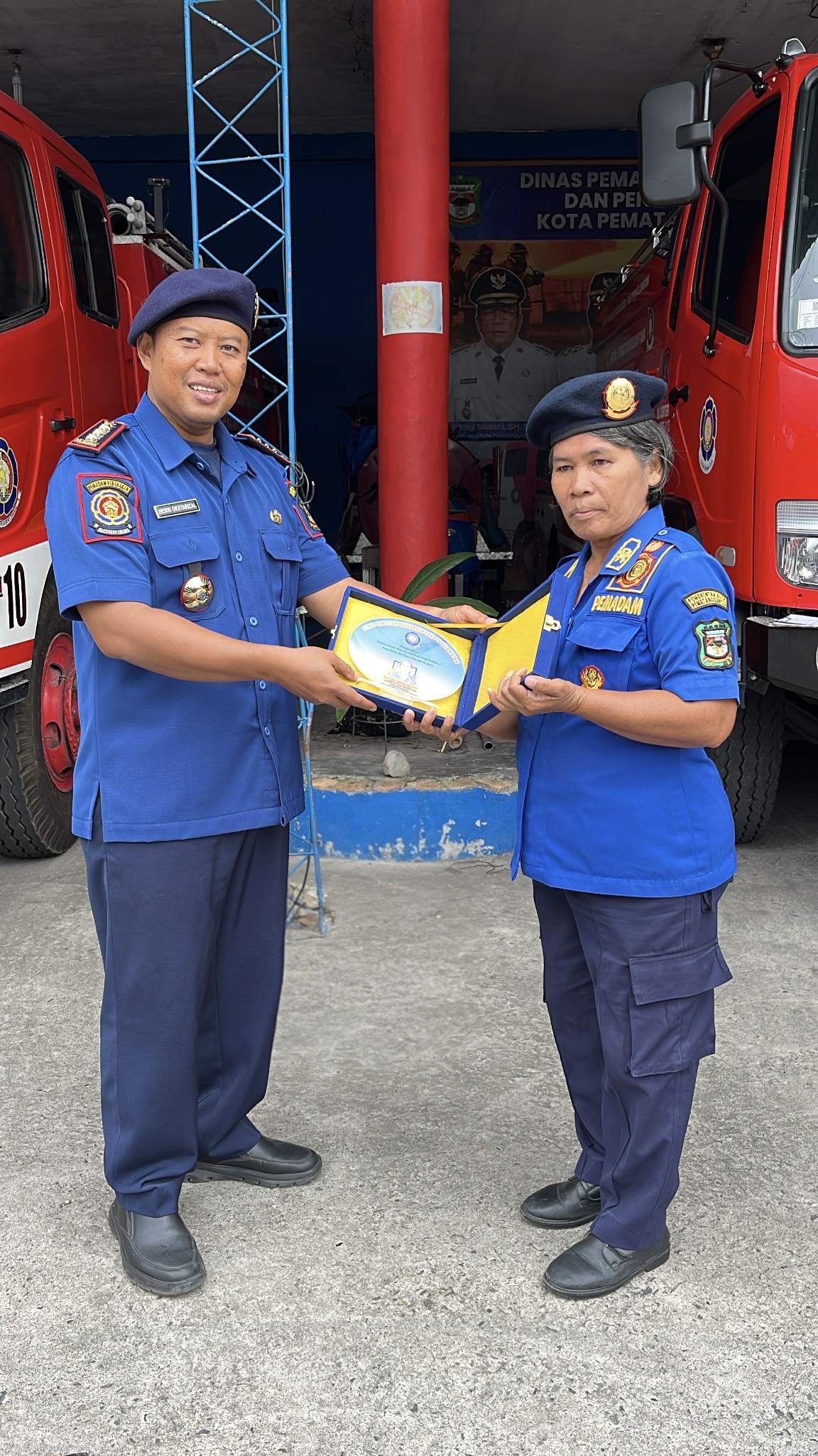 acara perpisahan Ibu Herlina Simangunsong yang resmi memasuki masa purna bakti